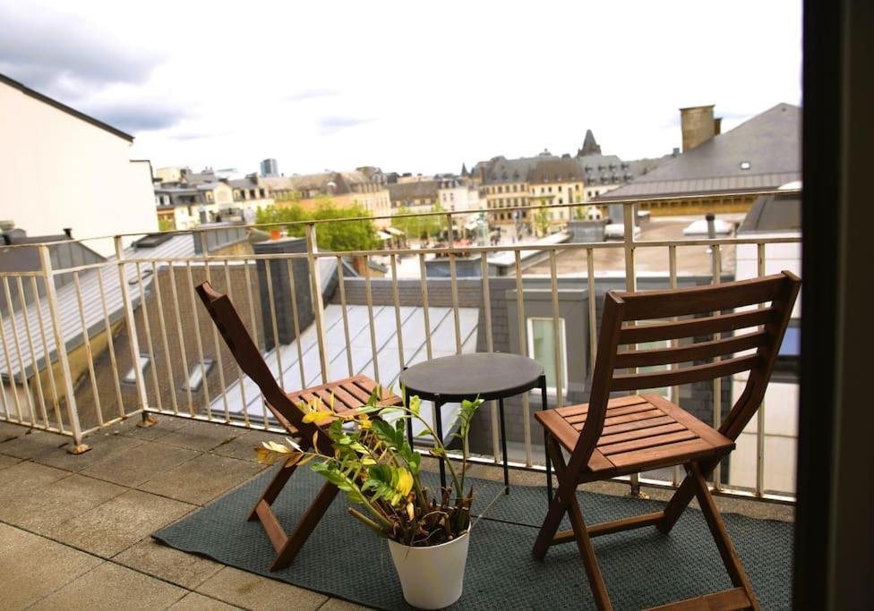 Charming Penthouse In The Center Apartamento