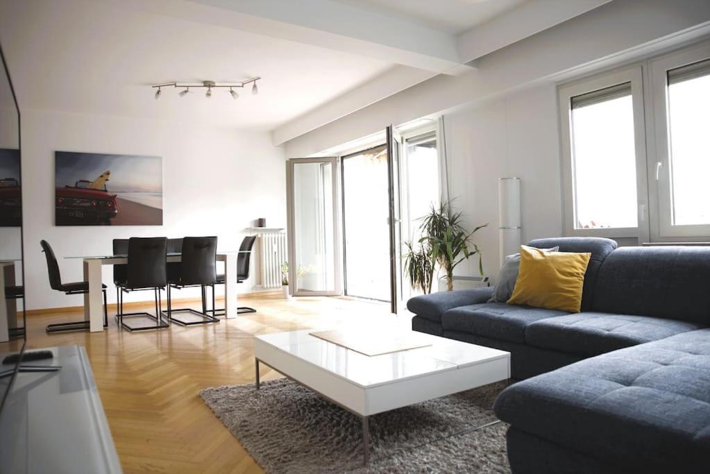Charming Penthouse In The Center Apartamento *